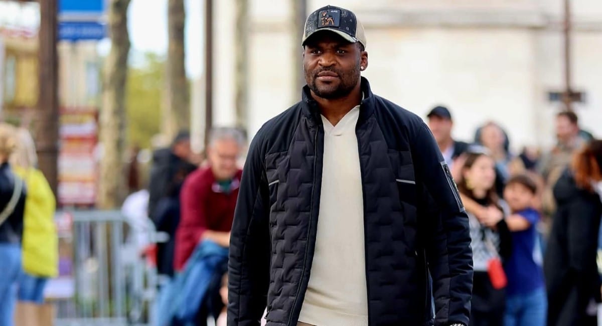 Francis Ngannou fait une intéressante offre à son petit frère Francis Ngannou fait une intéressante offre à son petit frère